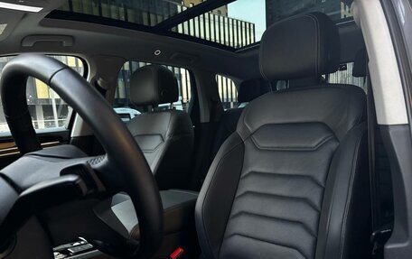 Volkswagen Touareg III, 2022 год, 7 250 000 рублей, 14 фотография