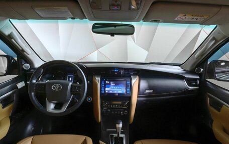 Toyota Fortuner II, 2018 год, 3 199 000 рублей, 13 фотография