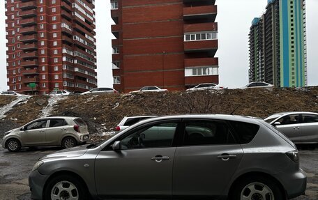 Mazda Axela, 2004 год, 400 000 рублей, 2 фотография