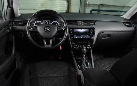 Skoda Octavia, 2018 год, 1 564 000 рублей, 6 фотография