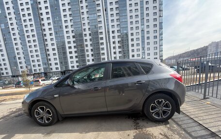 Opel Astra J, 2010 год, 575 000 рублей, 2 фотография