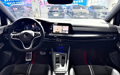 Volkswagen Golf VIII, 2023 год, 1 782 888 рублей, 9 фотография