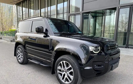 Land Rover Defender II, 2023 год, 11 230 077 рублей, 3 фотография