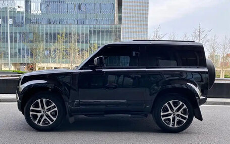 Land Rover Defender II, 2023 год, 11 230 077 рублей, 6 фотография