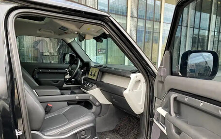 Land Rover Defender II, 2023 год, 11 230 077 рублей, 12 фотография