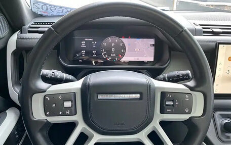 Land Rover Defender II, 2023 год, 11 230 077 рублей, 10 фотография