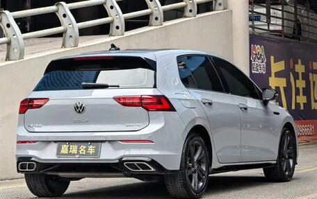 Volkswagen Golf VIII, 2023 год, 1 800 888 рублей, 4 фотография