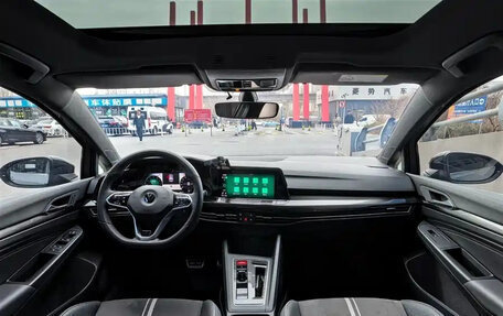 Volkswagen Golf VIII, 2023 год, 1 800 888 рублей, 9 фотография