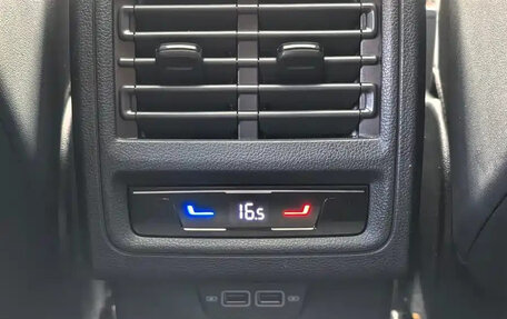 Volkswagen Golf VIII, 2023 год, 1 800 888 рублей, 12 фотография