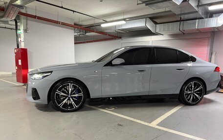 BMW 5 серия, 2024 год, 8 300 000 рублей, 3 фотография