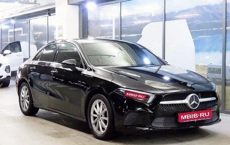 Mercedes-Benz A-Класс, 2022 год, 2 210 030 рублей, 1 фотография