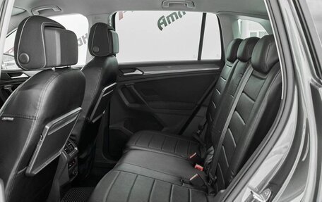 Volkswagen Tiguan II, 2019 год, 2 780 000 рублей, 10 фотография