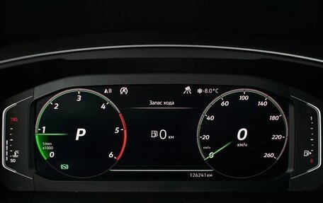 Volkswagen Tiguan II, 2019 год, 2 780 000 рублей, 15 фотография