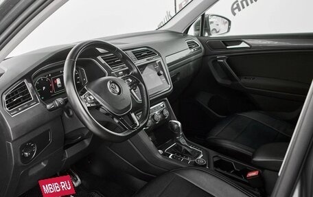 Volkswagen Tiguan II, 2019 год, 2 780 000 рублей, 9 фотография