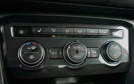 Volkswagen Tiguan II, 2019 год, 2 780 000 рублей, 18 фотография