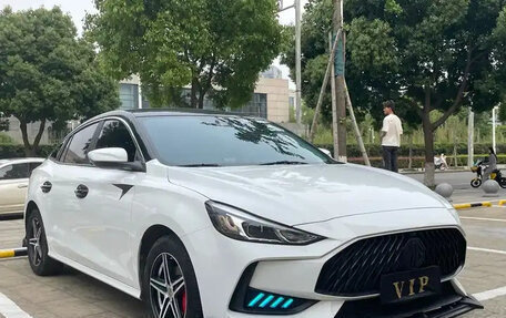 MG 5, 2022 год, 815 030 рублей, 2 фотография