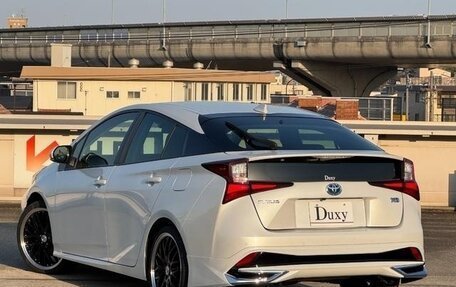 Toyota Prius IV XW50, 2022 год, 1 620 555 рублей, 5 фотография