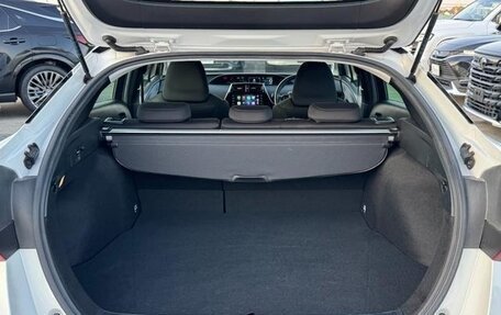 Toyota Prius IV XW50, 2022 год, 1 620 555 рублей, 28 фотография