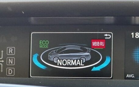 Toyota Prius IV XW50, 2022 год, 1 620 555 рублей, 19 фотография