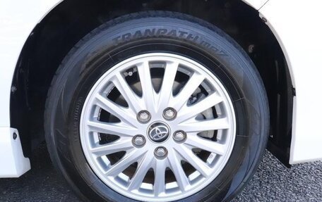 Toyota Noah III, 2016 год, 1 832 007 рублей, 29 фотография