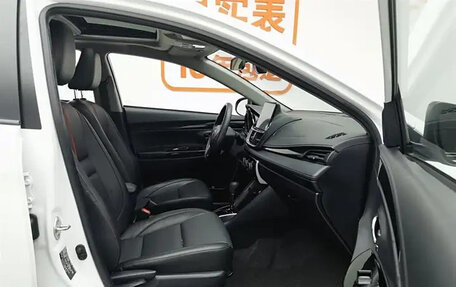 Toyota Yaris XP150 рестайлинг, 2022 год, 973 030 рублей, 11 фотография