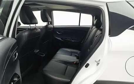 Toyota Yaris XP150 рестайлинг, 2022 год, 973 030 рублей, 12 фотография