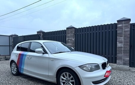 BMW 1 серия, 2011 год, 750 000 рублей, 1 фотография