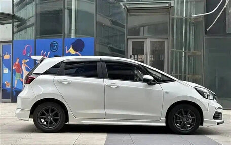Honda Fit, 2023 год, 1 020 666 рублей, 4 фотография