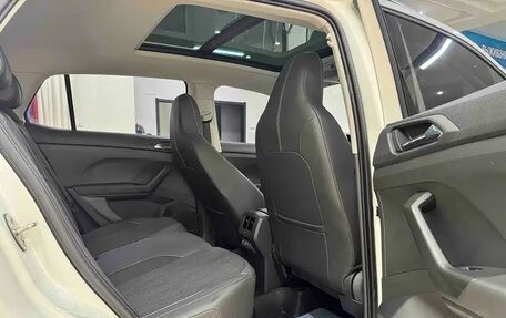 Volkswagen T-Cross I, 2022 год, 1 410 050 рублей, 10 фотография