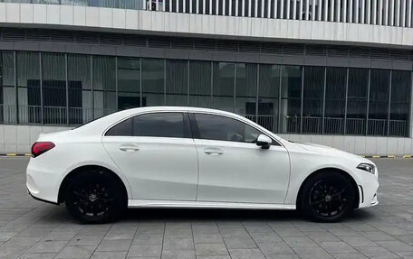 Mercedes-Benz A-Класс, 2022 год, 1 789 030 рублей, 4 фотография