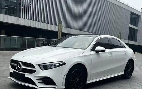 Mercedes-Benz A-Класс, 2022 год, 1 789 030 рублей, 3 фотография