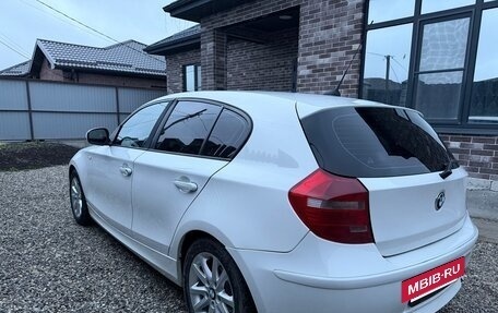 BMW 1 серия, 2011 год, 750 000 рублей, 4 фотография