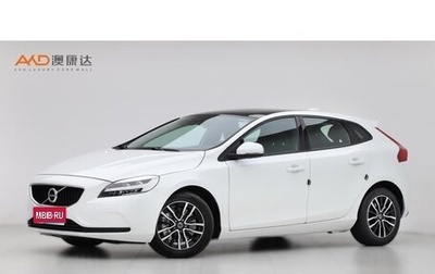 Volvo V40 II рестайлинг, 2018 год, 1 250 000 рублей, 1 фотография