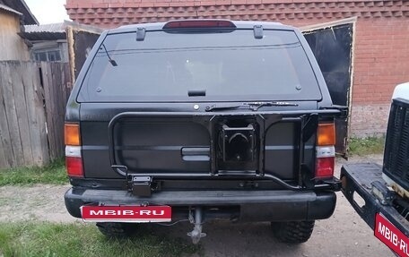 Nissan Terrano II рестайлинг, 1992 год, 400 000 рублей, 1 фотография