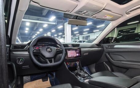 Skoda Superb III рестайлинг, 2022 год, 1 843 000 рублей, 11 фотография