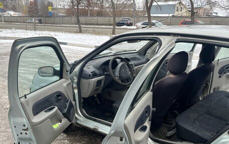 Renault Symbol I, 2002 год, 140 000 рублей, 4 фотография