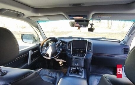 Toyota Land Cruiser 200, 2018 год, 8 500 000 рублей, 9 фотография