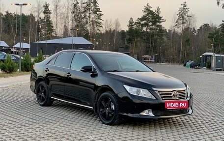 Toyota Camry, 2014 год, 1 350 000 рублей, 5 фотография