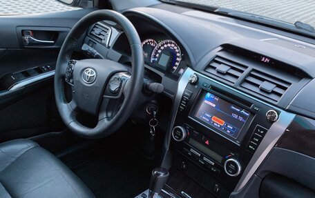 Toyota Camry, 2014 год, 1 350 000 рублей, 14 фотография