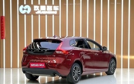 Volvo V40 II рестайлинг, 2018 год, 1 250 000 рублей, 3 фотография