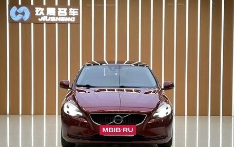 Volvo V40 II рестайлинг, 2018 год, 1 250 000 рублей, 2 фотография