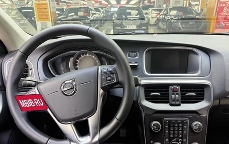 Volvo V40 II рестайлинг, 2018 год, 1 250 000 рублей, 7 фотография