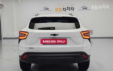 Chevrolet Trax, 2023 год, 1 576 030 рублей, 3 фотография