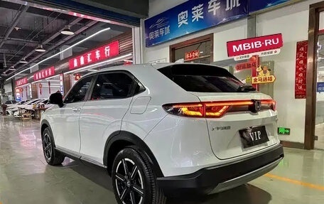 Honda Vezel, 2022 год, 1 551 030 рублей, 3 фотография