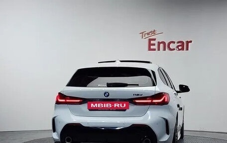 BMW 1 серия, 2022 год, 2 146 030 рублей, 4 фотография