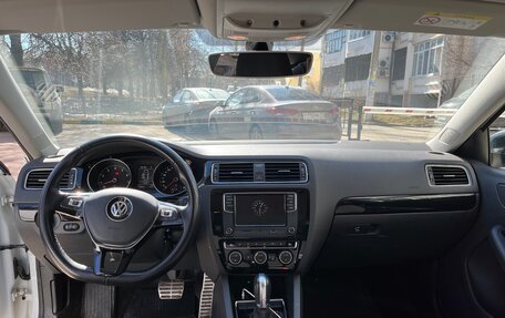 Volkswagen Jetta VI, 2018 год, 1 700 000 рублей, 6 фотография