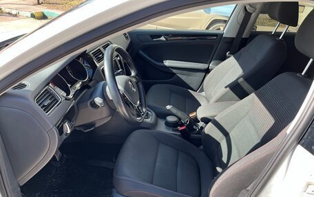 Volkswagen Jetta VI, 2018 год, 1 700 000 рублей, 7 фотография