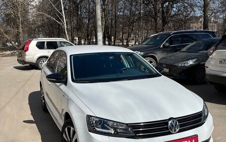 Volkswagen Jetta VI, 2018 год, 1 700 000 рублей, 13 фотография