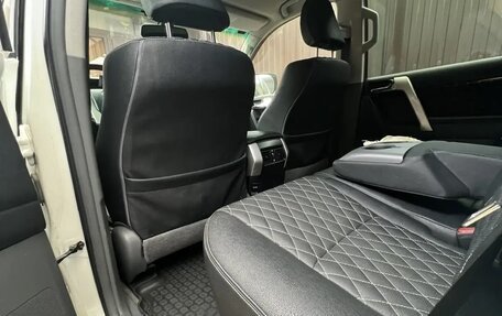 Toyota Land Cruiser Prado 150 рестайлинг 2, 2010 год, 3 500 000 рублей, 5 фотография