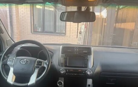 Toyota Land Cruiser Prado 150 рестайлинг 2, 2010 год, 3 500 000 рублей, 7 фотография